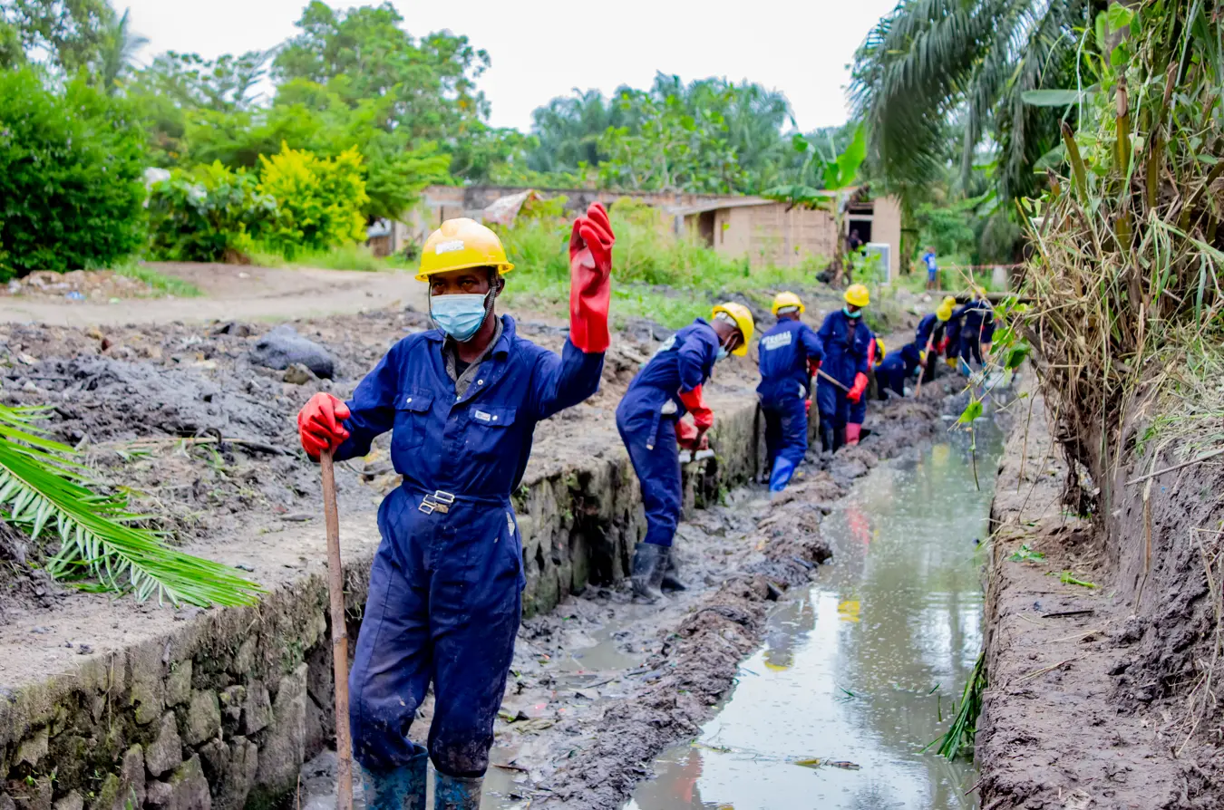 Construction des collecteurs et curages avec le partenaire Integrale Solution dans la ville de kisangani
